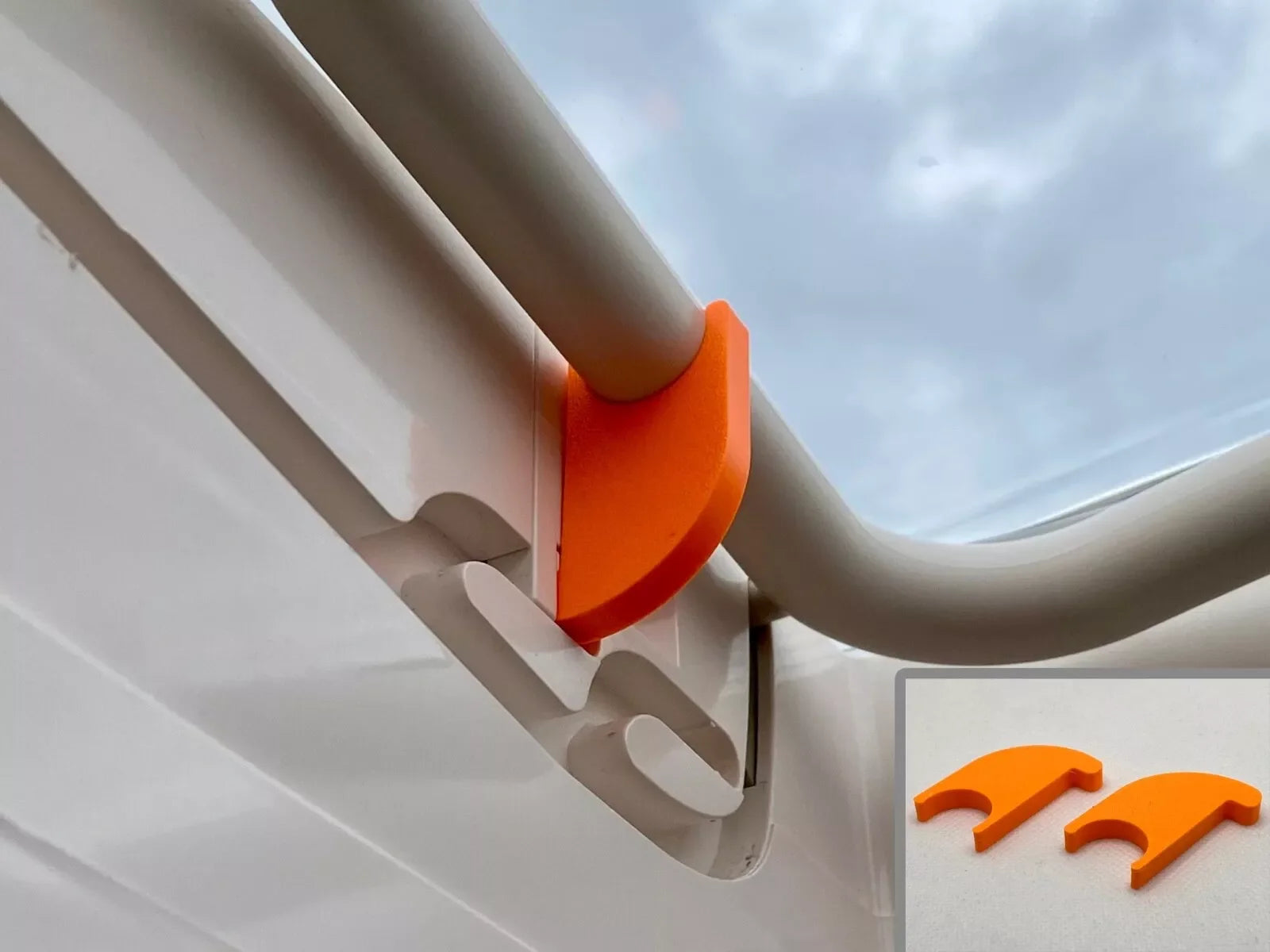 Sunroof Safety Lock For Caravan Skylight